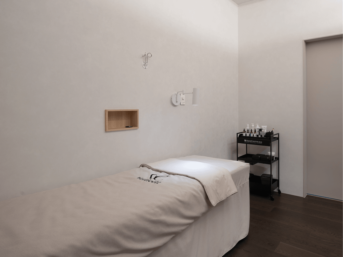 PRIVATE TREATMENT SUITE